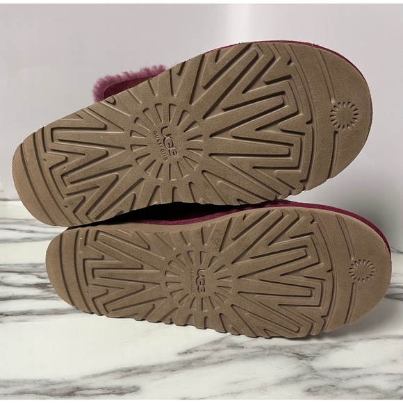 Ugg Bailey Bow Pink Slip On Suede Boots Size 5 - Picture 5 of 6